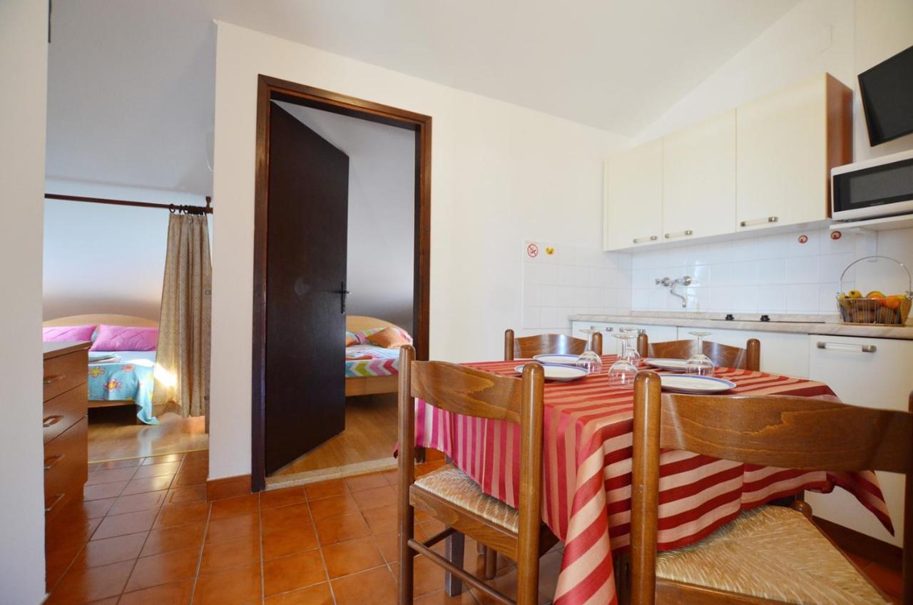 Galant Apartments Ровінь Екстер'єр фото